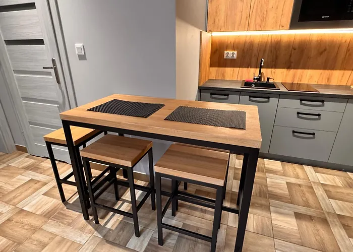 Zarzewska Deluxe - Parking Gratis, Konsola Xbox, Tv 65