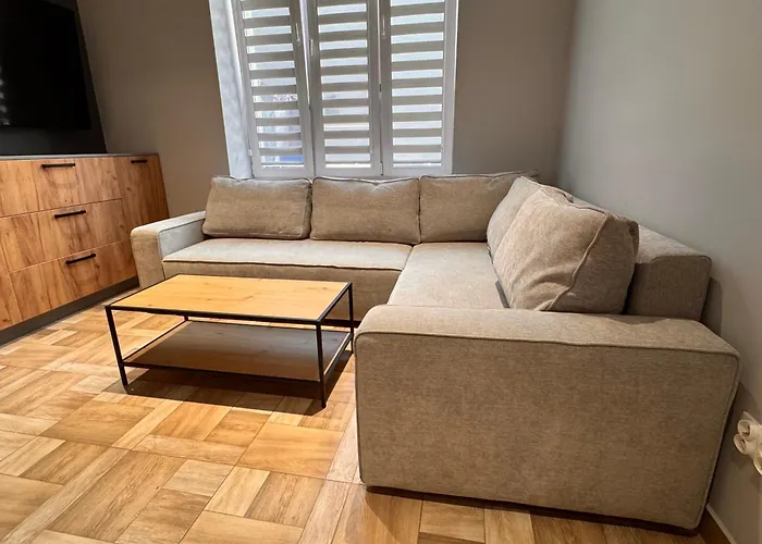 Zarzewska Deluxe - Parking Gratis, Konsola Xbox, Tv 65