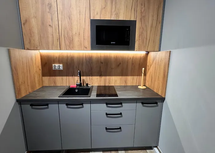 Zarzewska Deluxe - Parking Gratis, Konsola Xbox, Tv 65